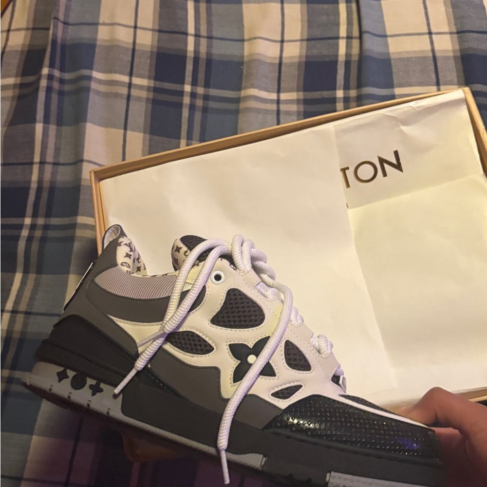 LV Skates
